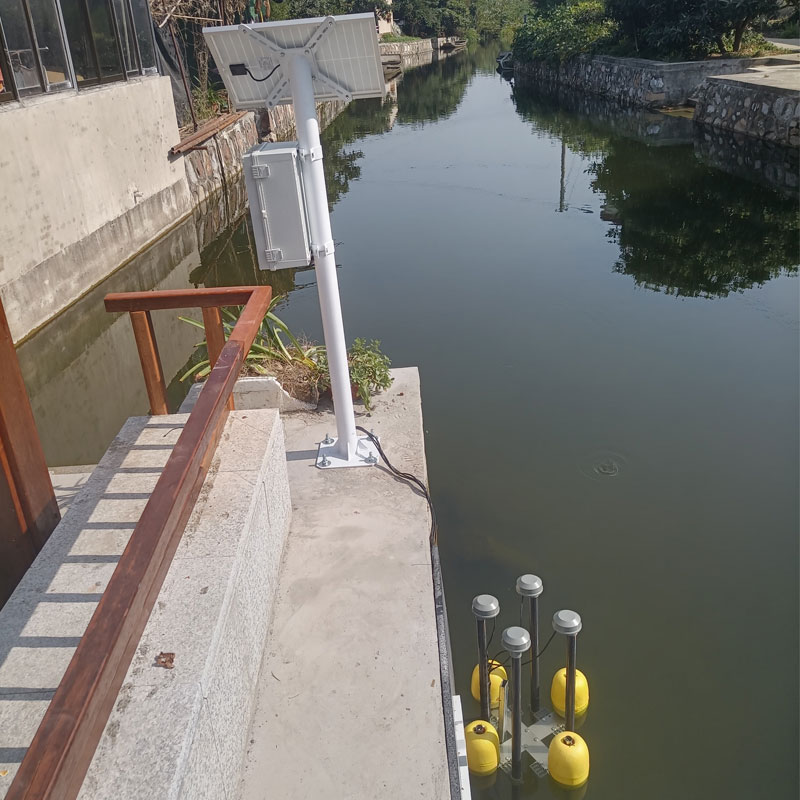 水質(zhì)六參數(shù)聯(lián)動監(jiān)測,看立桿水質(zhì)在線監(jiān)測站的實(shí)踐應(yīng)用